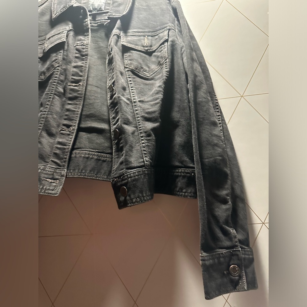 Denim jacket - Picture 6 of 12